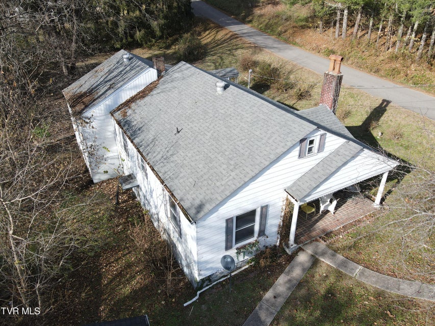 Photo #6: 209 Greenwood Avenue