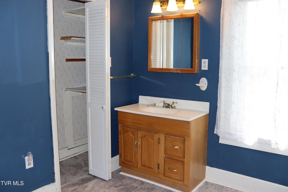 Photo #50: 209 Greenwood Avenue