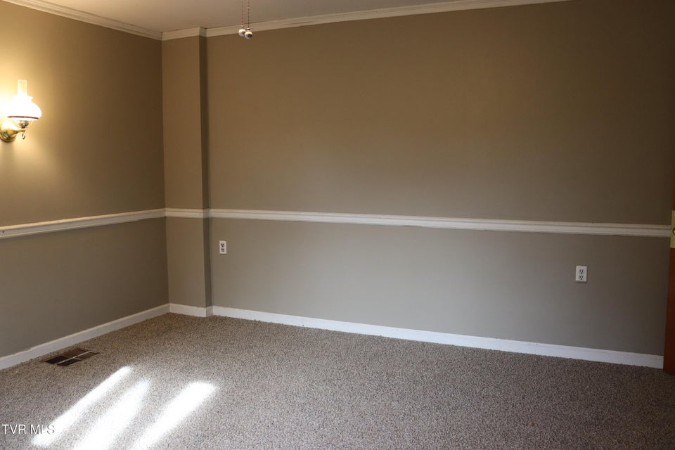 Photo #37: 209 Greenwood Avenue