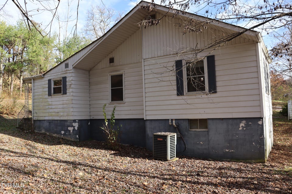 Photo #20: 209 Greenwood Avenue