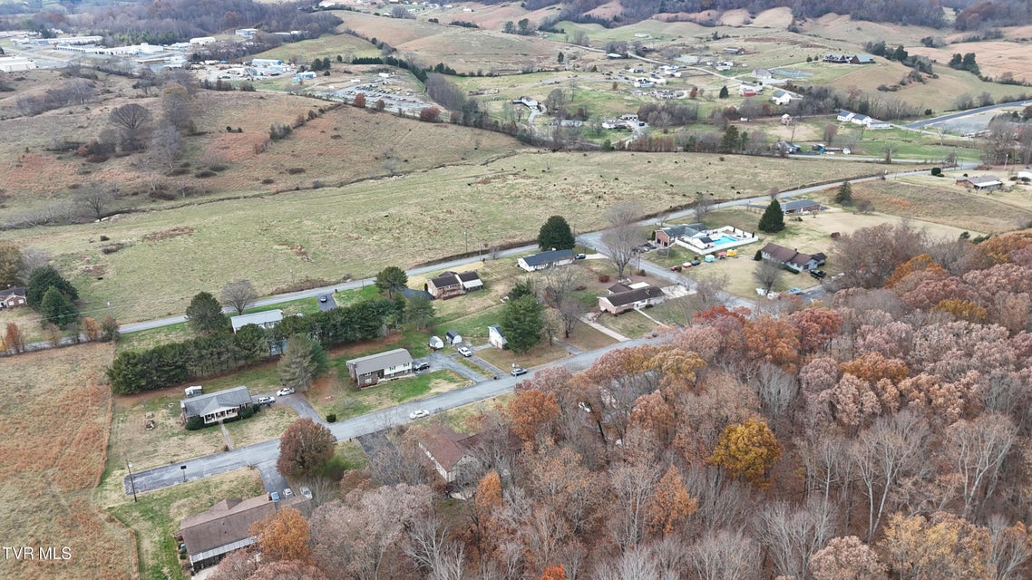 Photo #55: 320 Green Lane