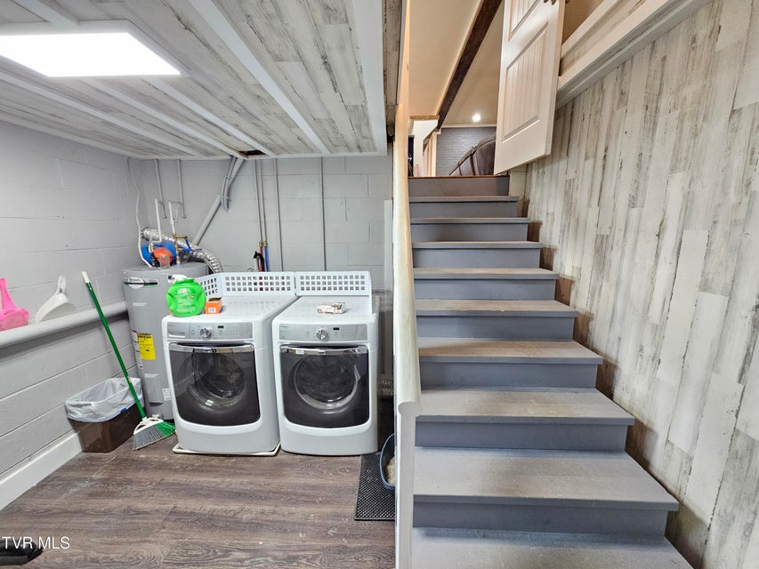 Photo #39: 320 Green Lane