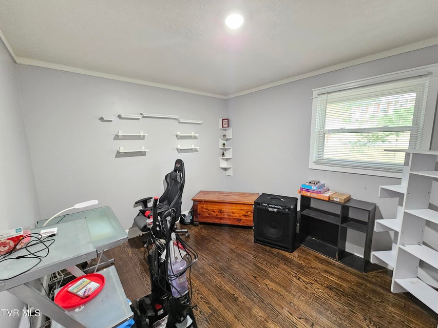 Photo #28: 320 Green Lane