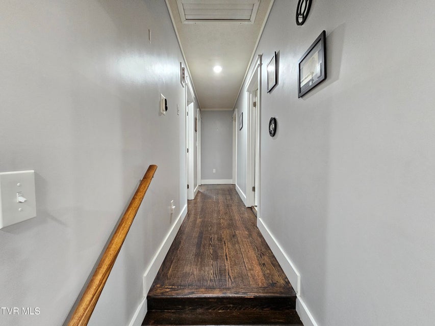 Photo #25: 320 Green Lane