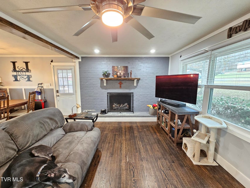 Photo #16: 320 Green Lane