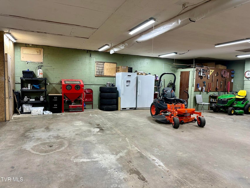 Photo #3: 1525 Fairview Avenue