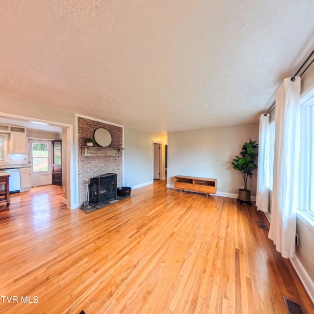 Photo #10: 105 Lowry Lane