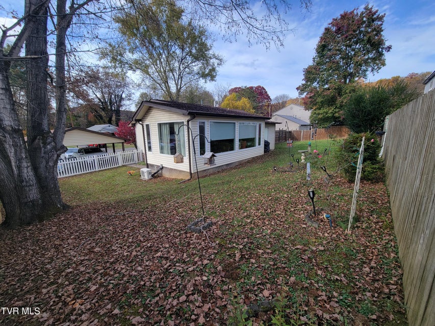 Photo #5: 1448 Piedmont Street