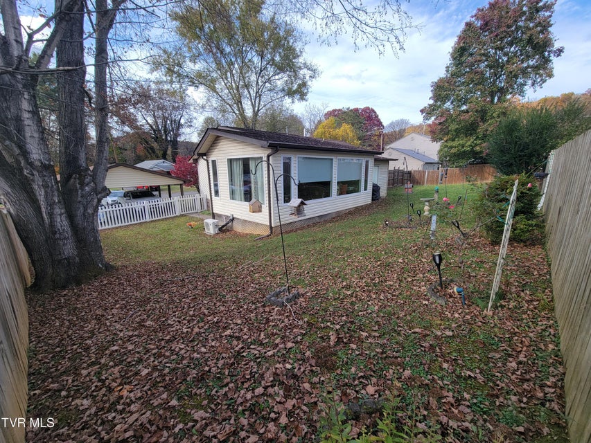 Photo #9: 1448 Piedmont Street