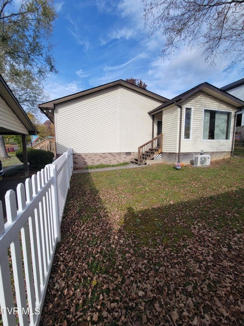 Photo #13: 1448 Piedmont Street