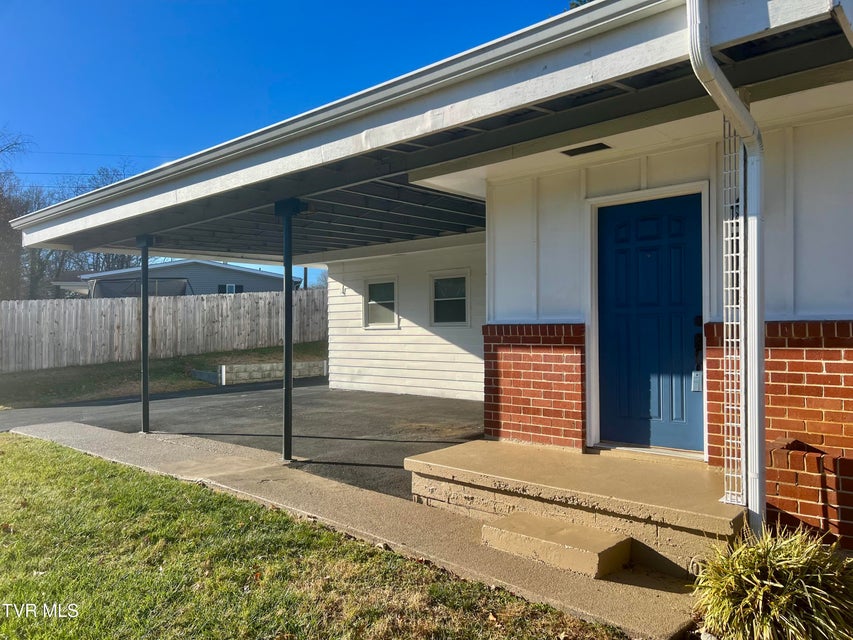 Photo #3: 105 Lowry Lane