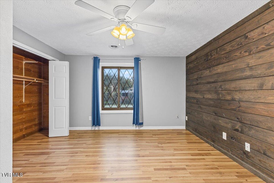 Photo #25: 125 Abe Lincoln Court