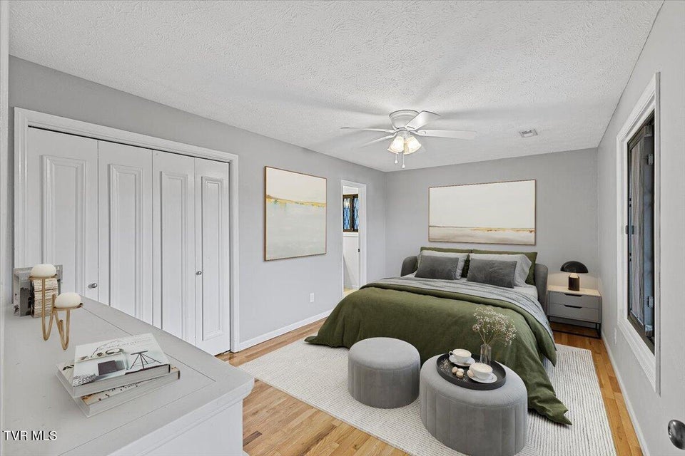 Photo #45: 125 Abe Lincoln Court