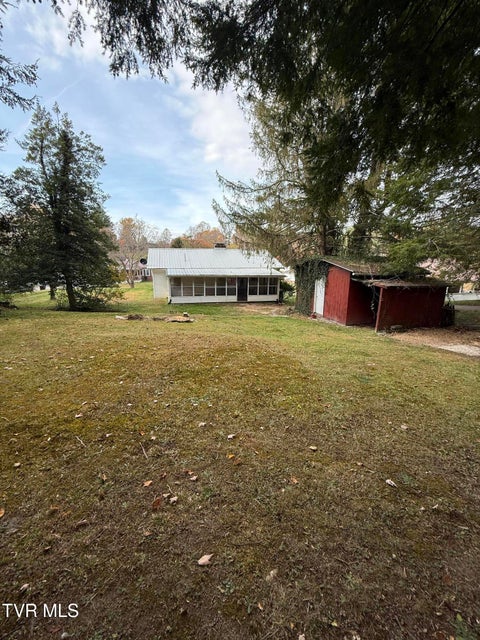 Photo #8: 235 Glade Street