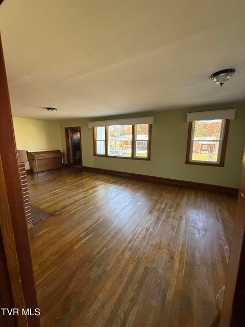 Photo #14: 235 Glade Street