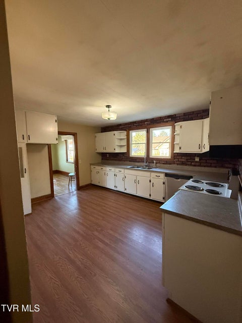 Photo #19: 235 Glade Street