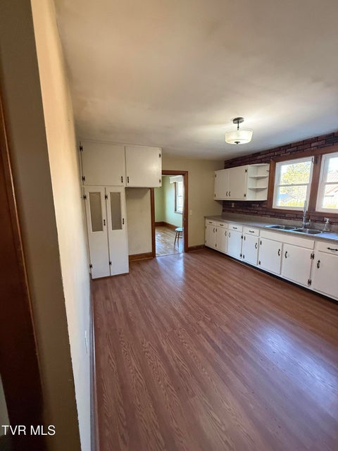 Photo #18: 235 Glade Street