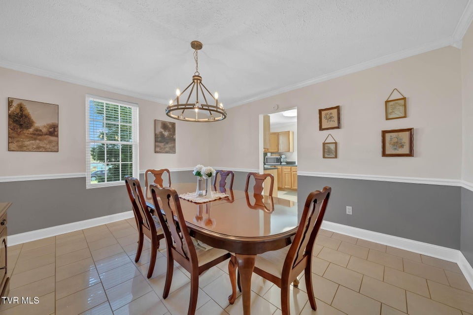 Photo #10: 411 Main Boulevard