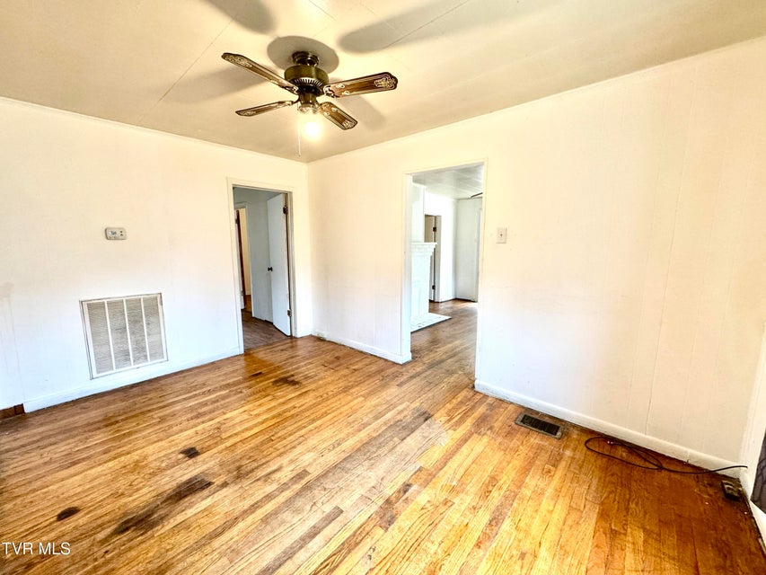 Photo #15: 2342 Roda Road