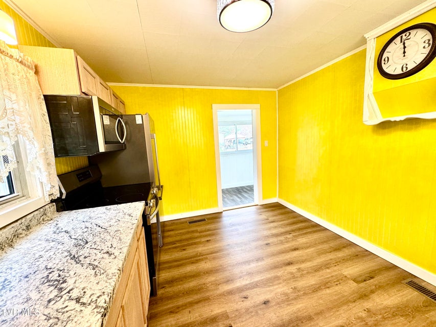 Photo #27: 2342 Roda Road