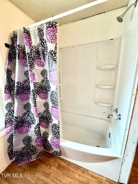 Photo #19: 2342 Roda Road