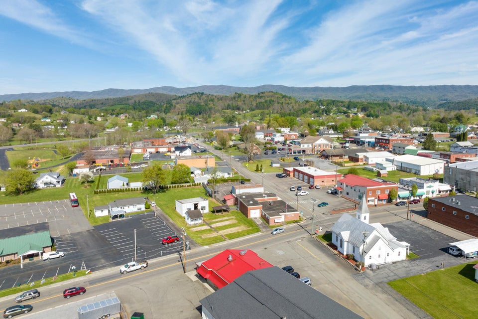 Photo #7: 201 Church Street