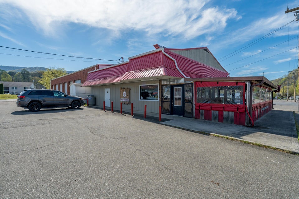 Photo #26: 201 Church Street