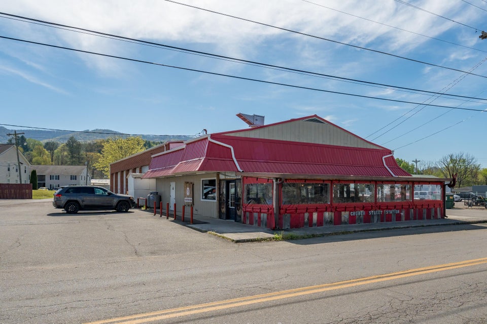 Photo #32: 201 Church Street