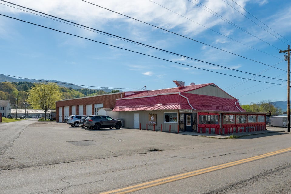 Photo #33: 201 Church Street