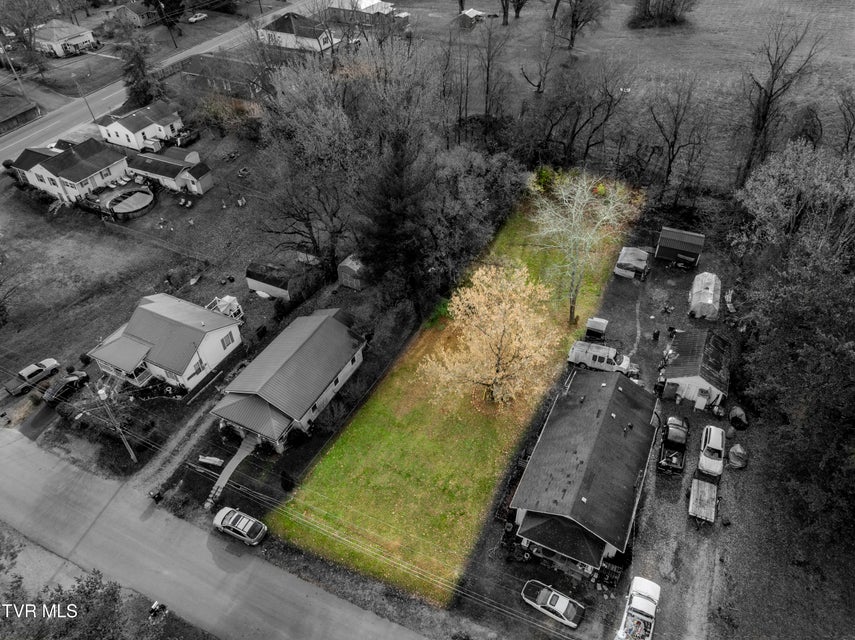 Photo #10: 909 Pine Grove Avenue