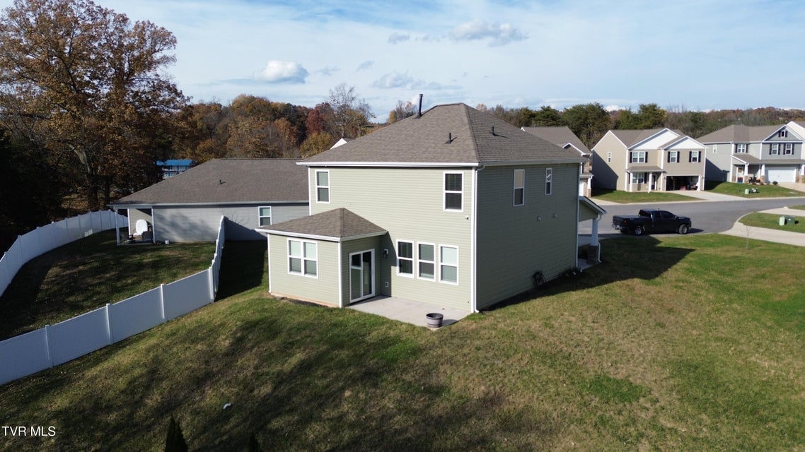 Photo #31: 220 Crockett Drive