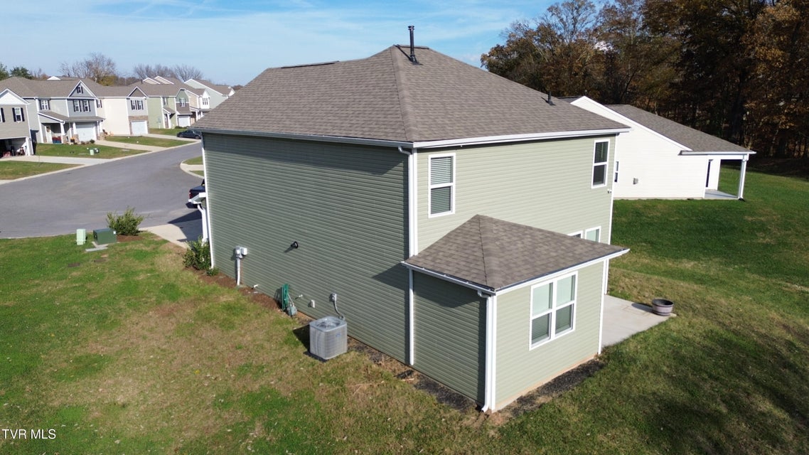 Photo #33: 220 Crockett Drive