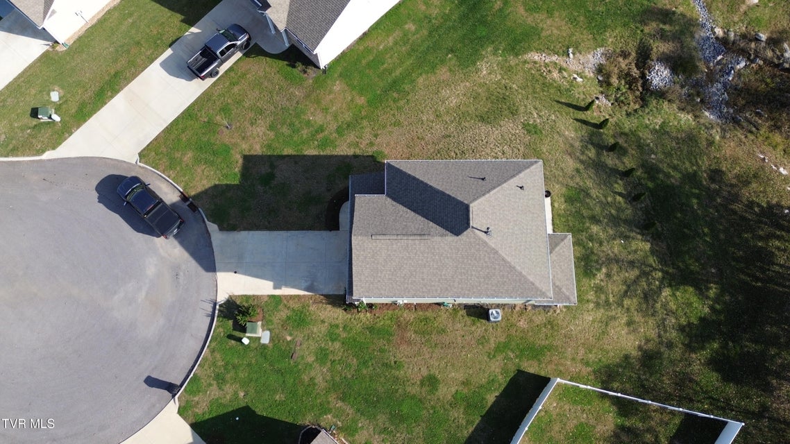 Photo #34: 220 Crockett Drive