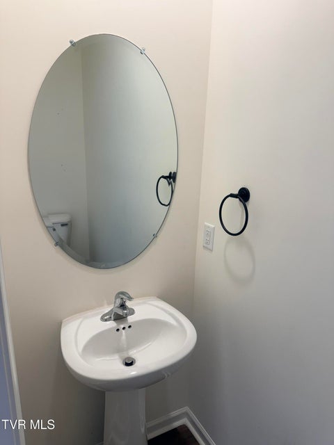 Photo #10: 220 Crockett Drive