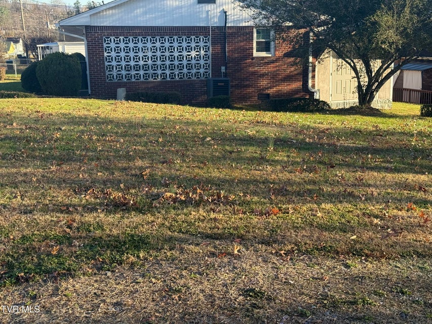 Photo #3: 332 Spurgeon Lane