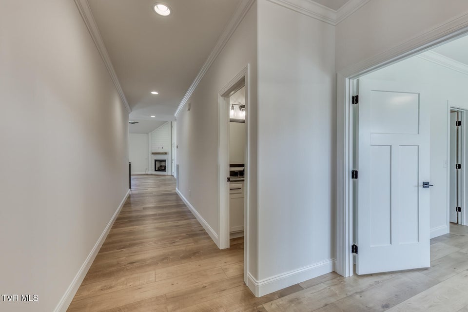 Photo #7: 111 Quiet Stroll Lane