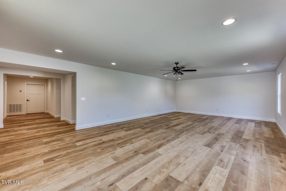 Photo #38: 111 Quiet Stroll Lane