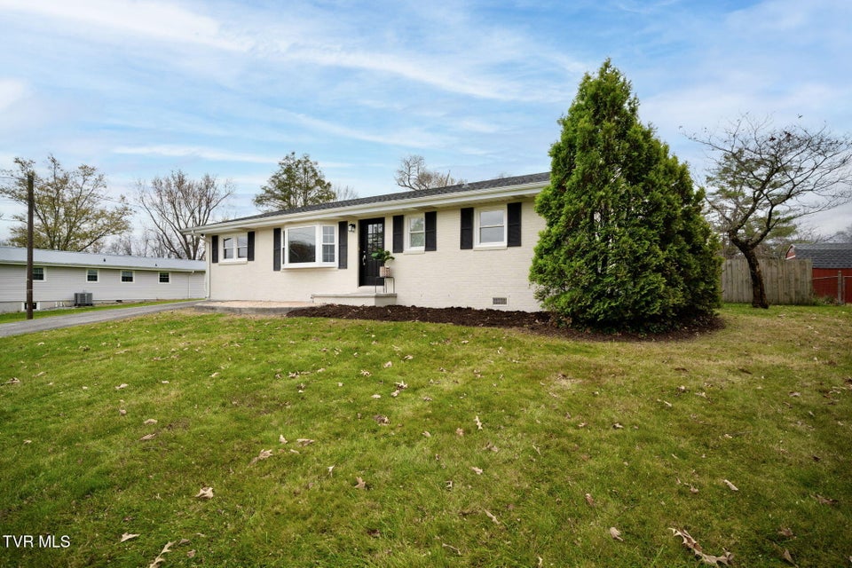 Photo #4: 903 Charlem Court Court