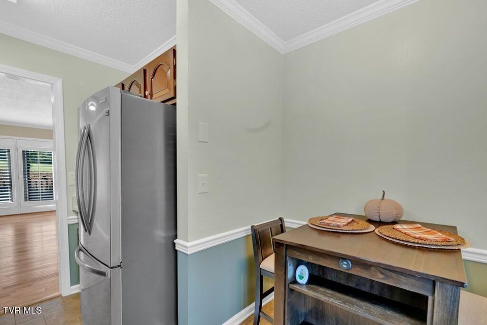 Photo #11: 817 Wayne Avenue