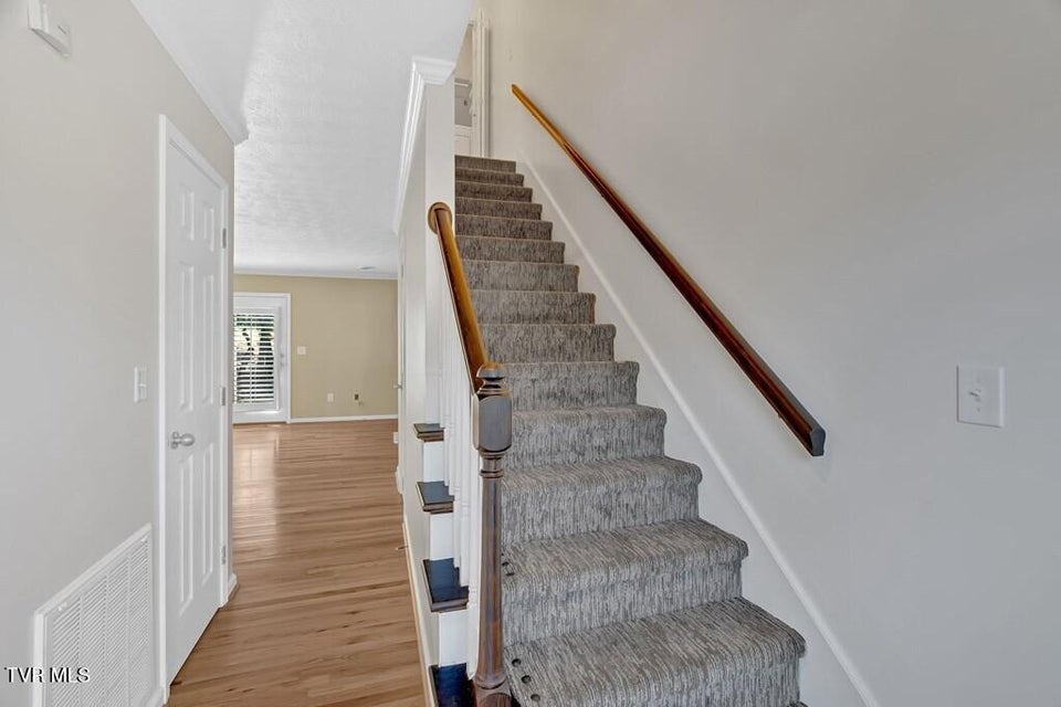 Photo #14: 817 Wayne Avenue