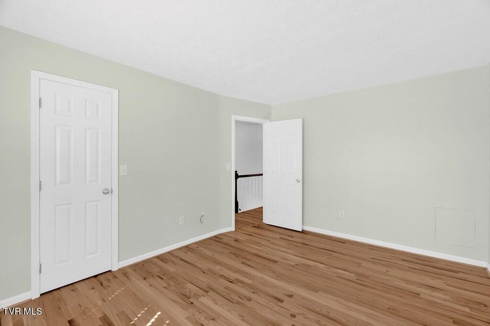 Photo #21: 817 Wayne Avenue