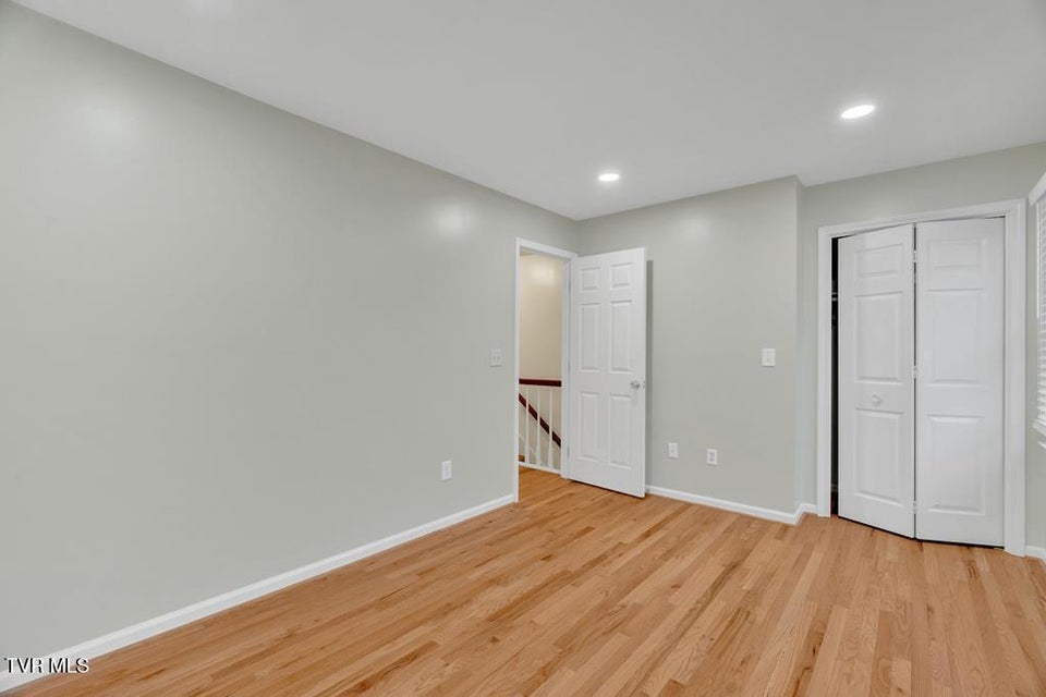 Photo #22: 817 Wayne Avenue