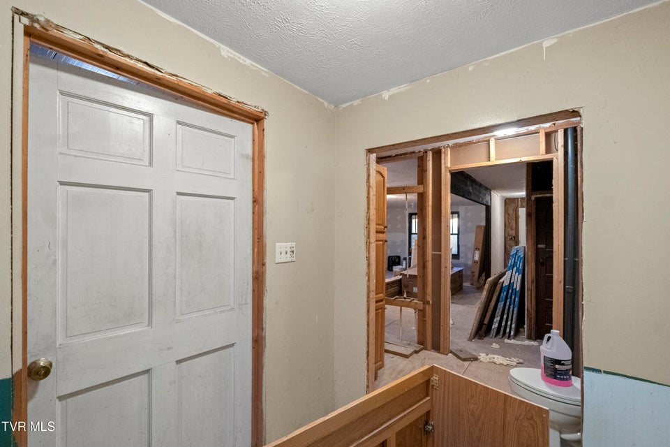 Photo #23: 840 Bright Hope Road