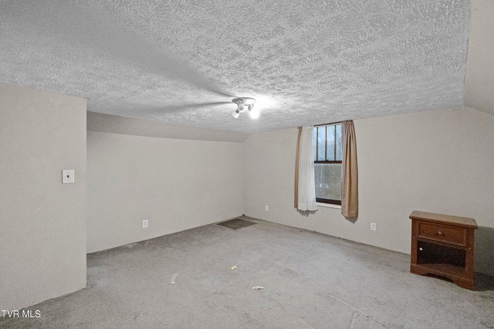 Photo #27: 840 Bright Hope Road