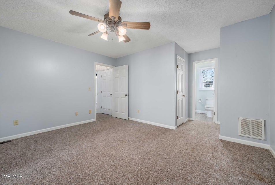 Photo #27: 3 Cherokee Ridge Court