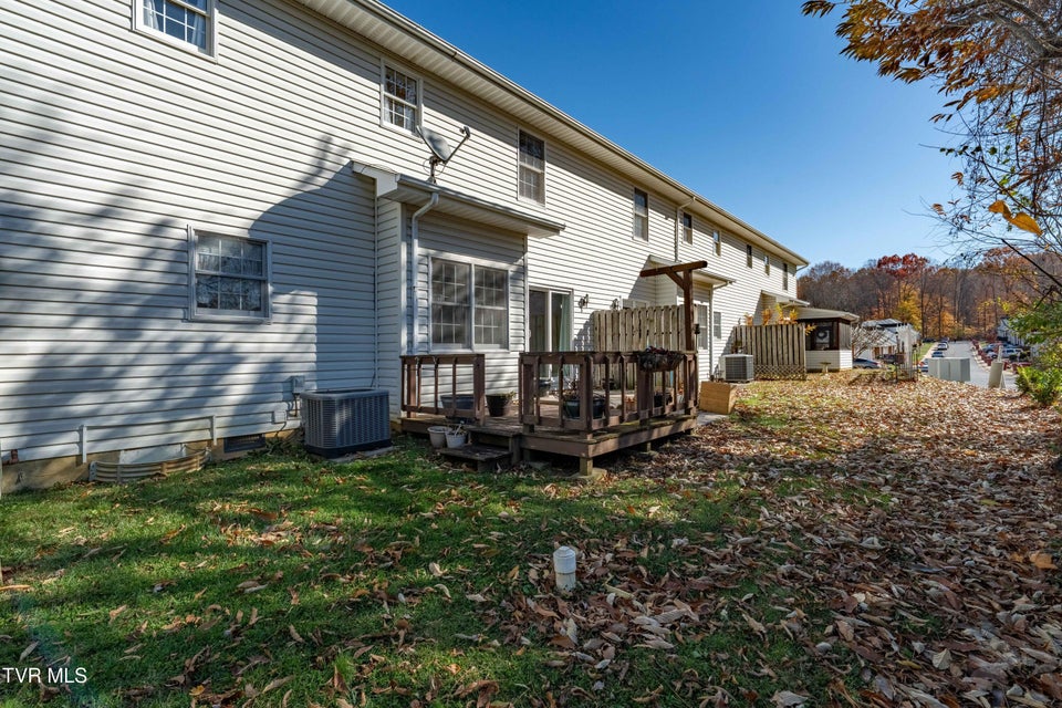 Photo #34: 3 Cherokee Ridge Court