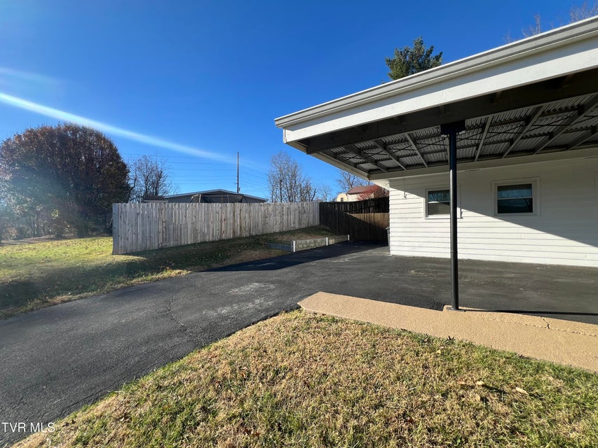 Photo #37: 105 Lowry Lane