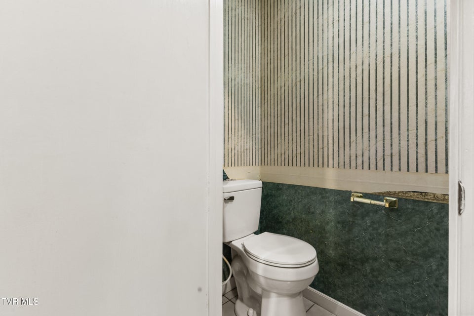 Photo #18: 1037 Keith Lane