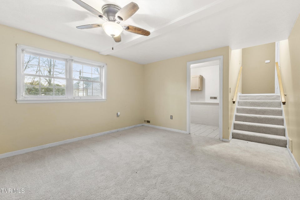 Photo #31: 1037 Keith Lane