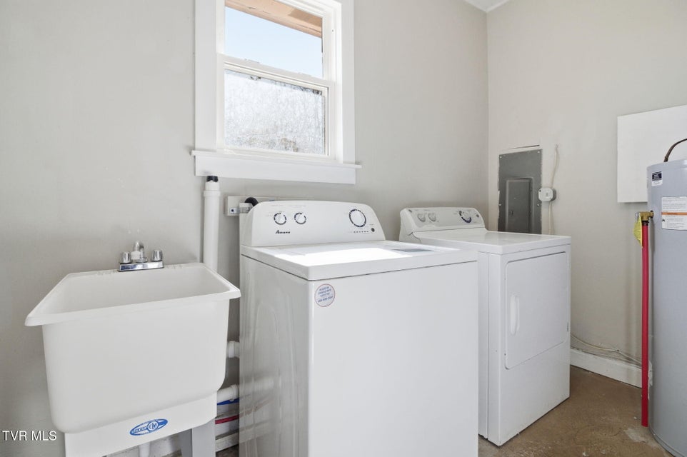 Photo #21: 108 Cottonwood Drive